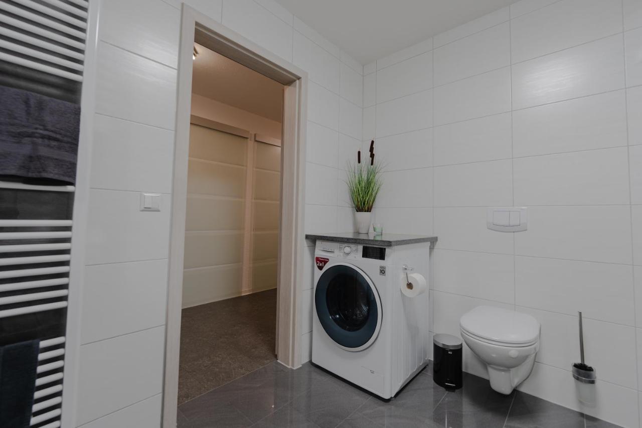 Modern - Ruhige Lage - Zentrumsnah - 2-Zimmer Apartment 内卡河畔霍尔布 外观 照片