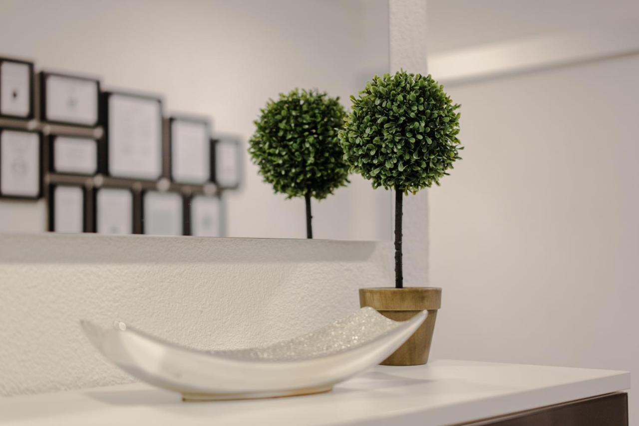Modern - Ruhige Lage - Zentrumsnah - 2-Zimmer Apartment 内卡河畔霍尔布 外观 照片