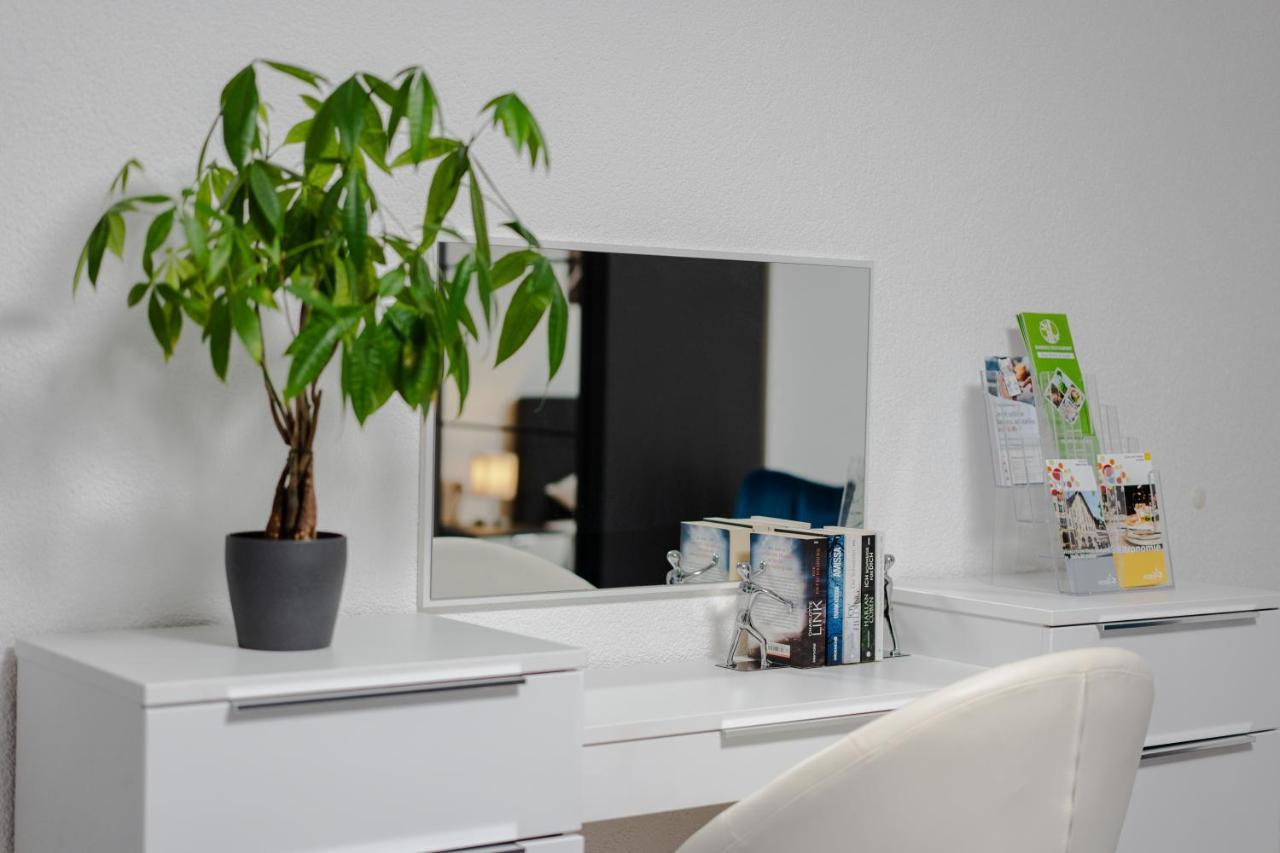 Modern - Ruhige Lage - Zentrumsnah - 2-Zimmer Apartment 内卡河畔霍尔布 外观 照片